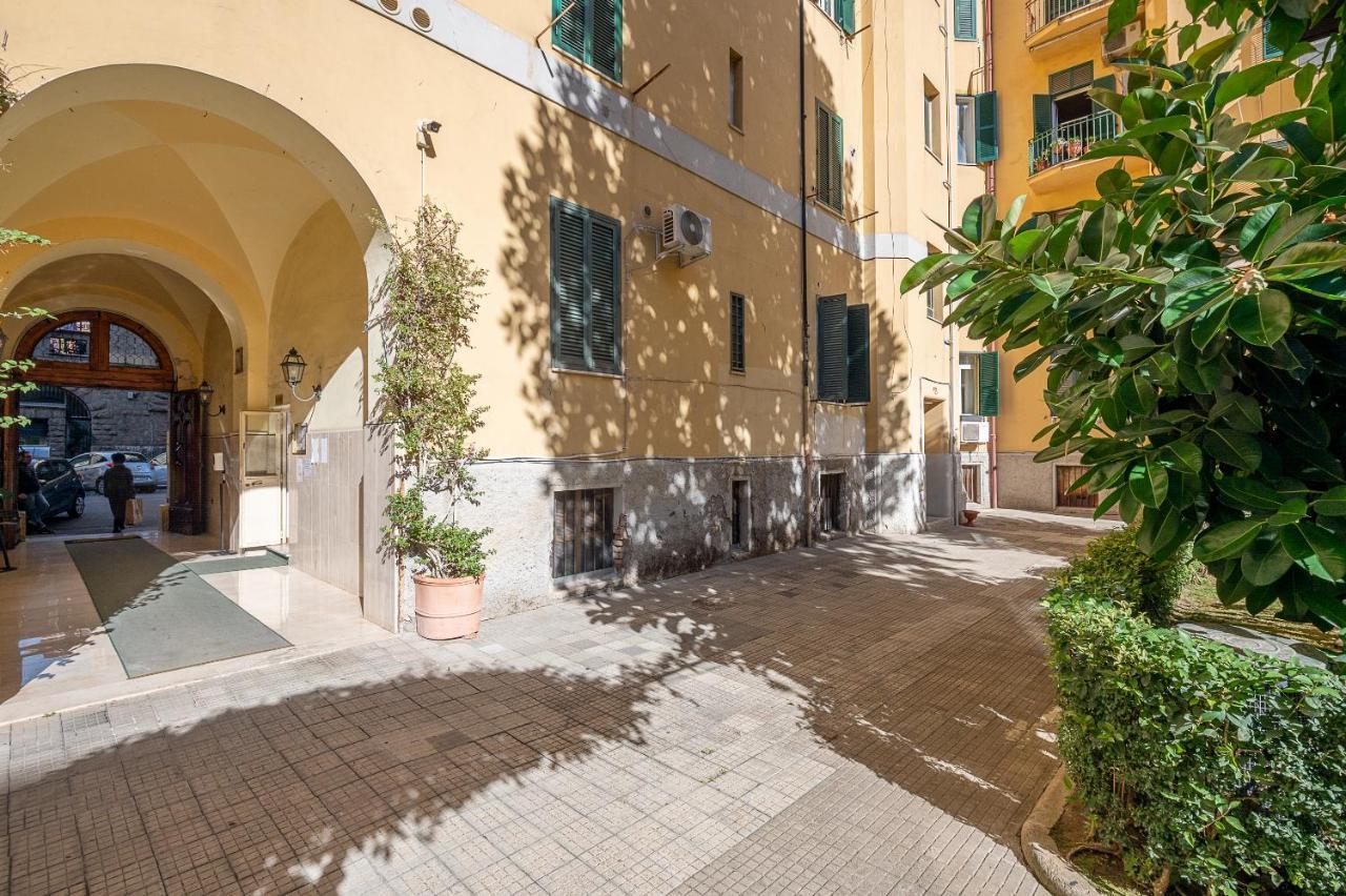 Cesare Apartment Vatican Museums روما المظهر الخارجي الصورة